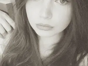 Live Porn with Annaneon - Myfreecams