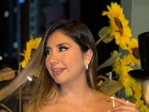 Adult Webcam with Luna_Palmer - Myfreecams