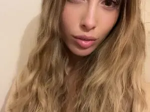 Sex Cam with Deidi_sweet - Myfreecams