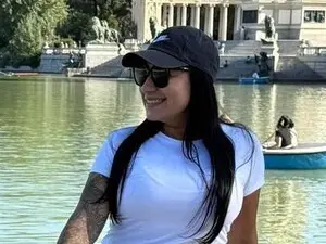 Live Sex Cam with Lucy_luu_ - Myfreecams