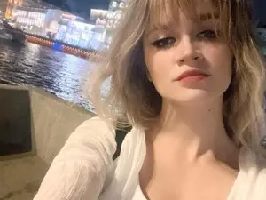 Adult Webcams with MissLilie - Myfreecams