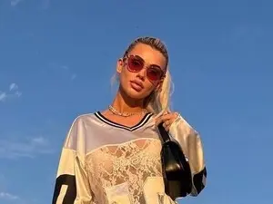 Live Porn with Serene_Sophie - Myfreecams