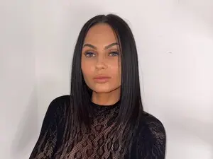 Adult Webcam with SashaSky - Myfreecams