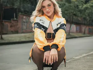 Free Live Porn with RebeccaHudson - Myfreecams