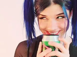 Adult Webcams with Agostinha_Red - Myfreecams