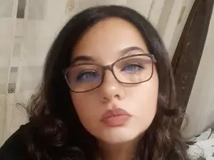 Nude Webcam with Xenia - Myfreecams