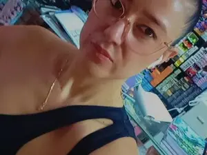 Private Sex Chat with Samanthalusth - Myfreecams