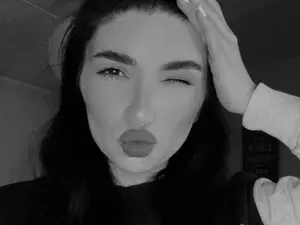 Live Porn with LunaVixen - Myfreecams