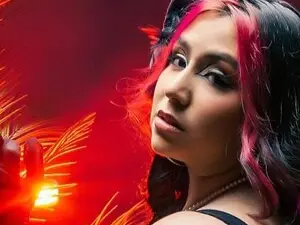 Live Sex with Emmajohnss_ - Myfreecams