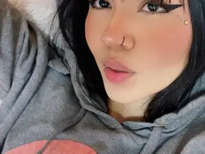 Sex Chat with NicoRobin7 - Myfreecams
