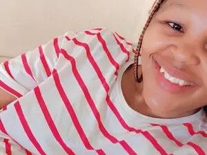 Live Porn with Collegeslut82 - Myfreecams