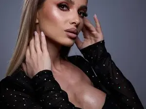 Live Sex with Anneexx - Myfreecams