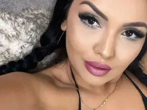 Free Live Porn with AvelineNoir - Myfreecams