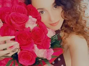 Free Porn Cam with DreamEvy - Myfreecams