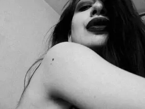 Best live sex cam show with YourGoddessM - Myfreecams