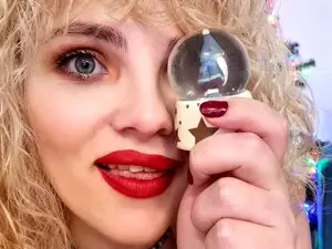 Live Sex Cam with AnnaEvv - Myfreecams