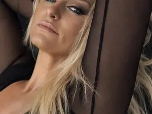 Free Live Porn with ChampagneMuse - Myfreecams