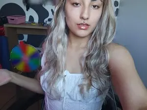Live Sex with Hi_elora - Myfreecams