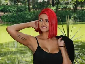 Watch Live Sex Cams with HannaXXXX - Myfreecams