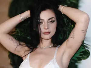 Best live sex cam show with LadyAnyaa - Myfreecams