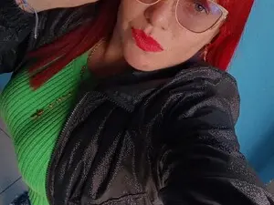 Live Sex with Carolinhe_ - Myfreecams