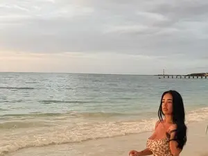 Watch Live Sex Cams with ElleBloom - Myfreecams