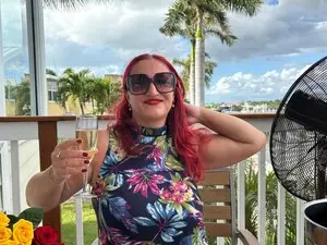 Best Webcam with CURVYMILF46 - Myfreecams