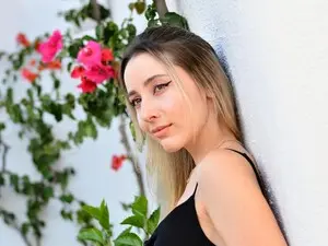 Free Porn Cam with DinasLibrary - Myfreecams