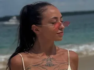 Adult Webcam with LunaMystyque - Myfreecams