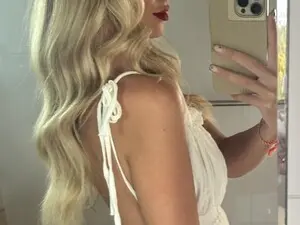 Live Porn with MaySophiaa - Myfreecams