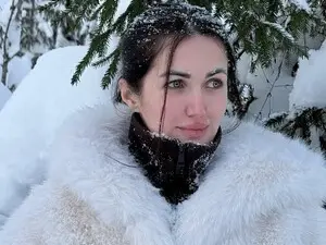 Watch Live Sex Cams with TessaXXXPosh - Myfreecams