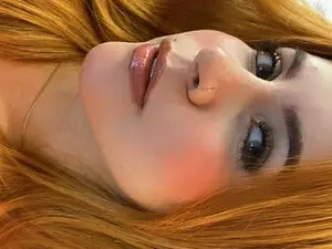 Adult Webcam with Miss__carrot - Myfreecams