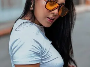 Best live sex cam show with Aleja_foxx - Myfreecams