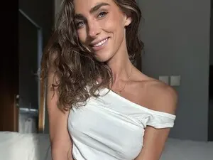 Adult Webcams with HelloViv - Myfreecams