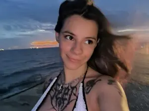 Live Sex with Nyx_97 - Myfreecams