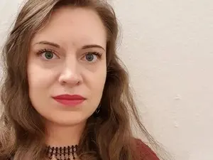 Live Sex Cam with LaraWintersx - Myfreecams