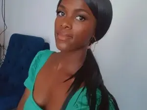 Live Porn with Tatixxxvega - Myfreecams
