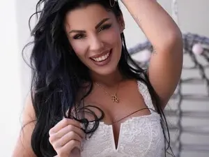 Nude Webcam with EmmaVayne - Myfreecams
