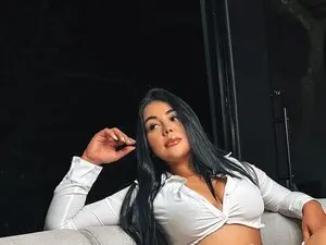 Watch Live Sex Cams with Adrianalobo - Myfreecams
