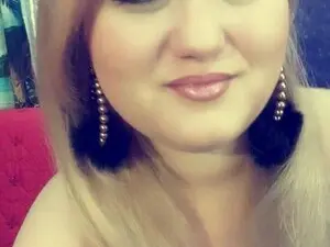 Sex Cam with XShyTeaseX - Myfreecams