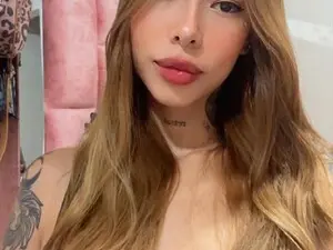 Watch Live Sex Cams with Kriss_Luna - Myfreecams