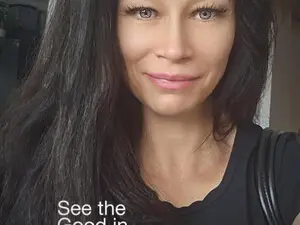 Live Sex with TyaRussel - Myfreecams