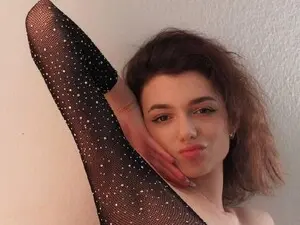 Porn chat with Olivia_Jeass from myfreecams on pornchatting.com