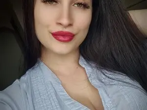 Free Porn Cam with GoldenLuna - Myfreecams