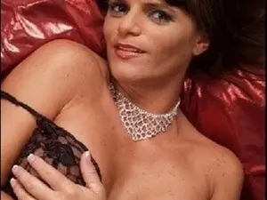 Nude Webcam with SamieSutton - Myfreecams