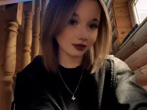 Adult Video Chat with NayaValen - Myfreecams