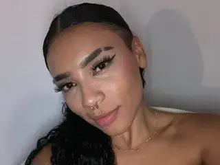 Nude Webcam with Polett_Amaranta - Streamate