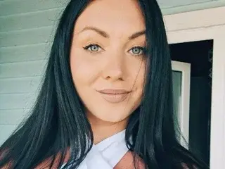 Nude Webcam with TanyaDevon - Streamate