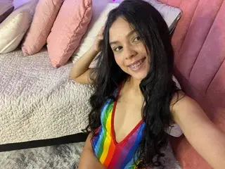 Live Sex Cam with JulietaDiamond - Streamate