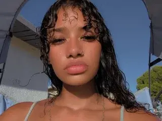 Watch Live Sex Cams with VegaVyxen_22 - Streamate